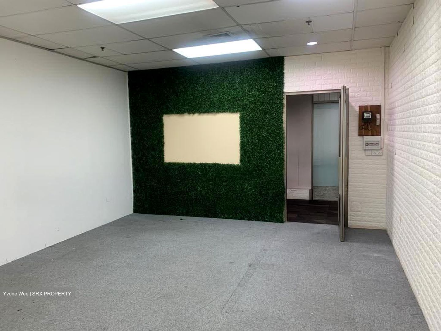 The Plaza (D7), Office #620584501